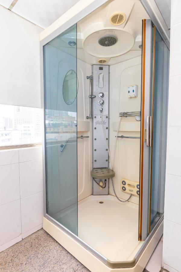 Yi Pin Business Hotel Taoyuan Exterior foto